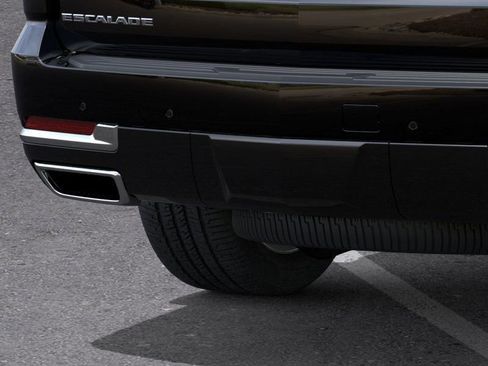 New 2025 Cadillac Escalade Luxury image 14