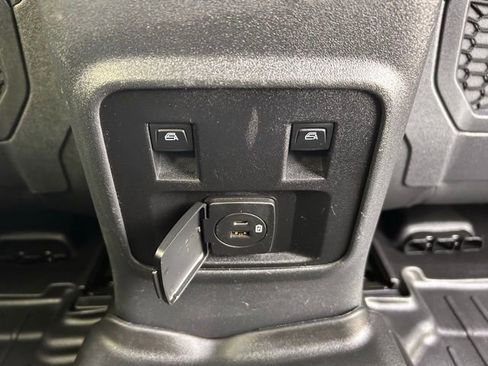 Used 2023 Ford Bronco Black Diamond image 39