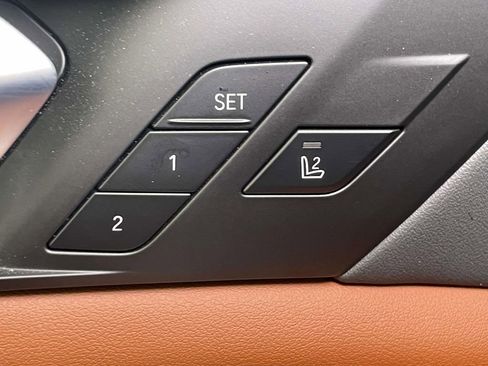 Used 2025 BMW X5 M60i w/ Climate Comfort Package AWD/4WD image 29