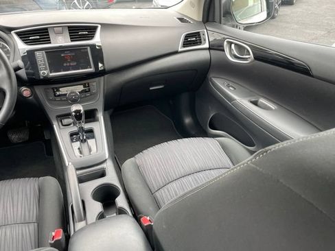 Used 2019 Nissan Sentra SV FWD image 12