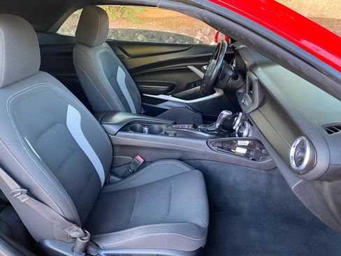 Used 2019 Chevrolet Camaro LT RWD image 44