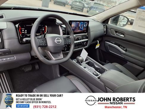 New 2026 Nissan Pathfinder SL w/ SL Premium Package AWD/4WD image 4