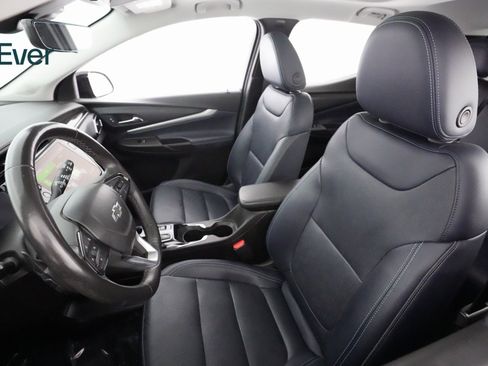 Used 2022 Chevrolet Bolt EUV Premier w/ Sun & Sound Package image 7