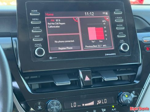 Used 2022 Toyota Camry SE FWD image 25