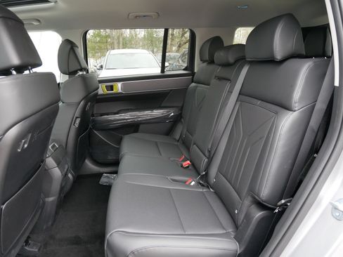 Used 2025 Hyundai Santa Fe XRT AWD/4WD image 9