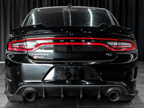 Used 2022 Dodge Charger R/T RWD image 11