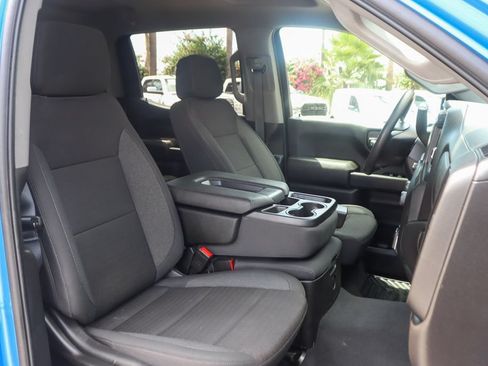Used 2025 Chevrolet Silverado 1500 Custom w/ Turbomax Blackout Package AWD/4WD image 32