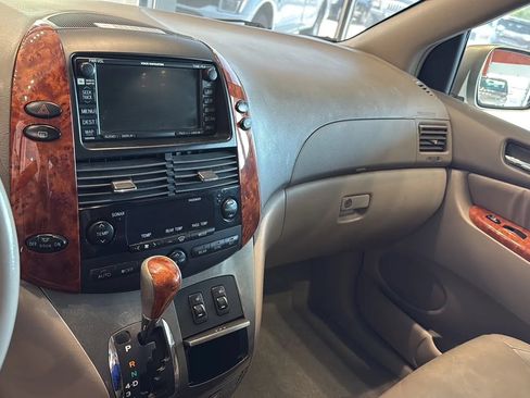 Used 2006 Toyota Sienna XLE Limited w/ XLE Limited Pkg 2 AWD/4WD image 21