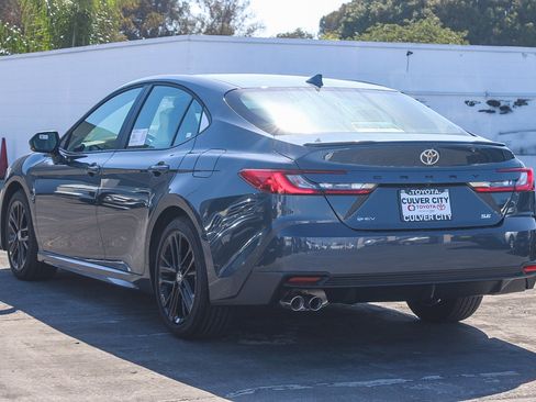 New 2026 Toyota Camry SE FWD image 7