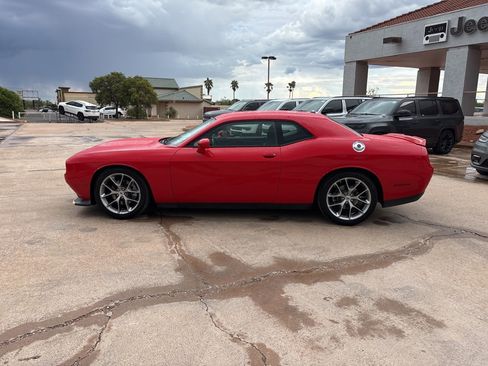 Certified 2022 Dodge Challenger GT image 8