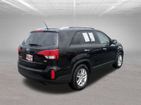 Used 2015 Kia Sorento LX FWD image 11
