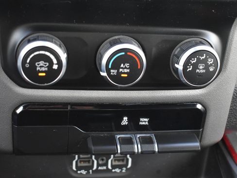 Used 2019 RAM 1500 Rebel AWD/4WD image 28