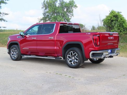 Certified 2023 GMC Sierra 1500 SLT w/ SLT Premium Plus Package AWD/4WD image 31