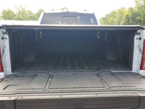 Used 2025 Ford F150 Raptor AWD/4WD image 8