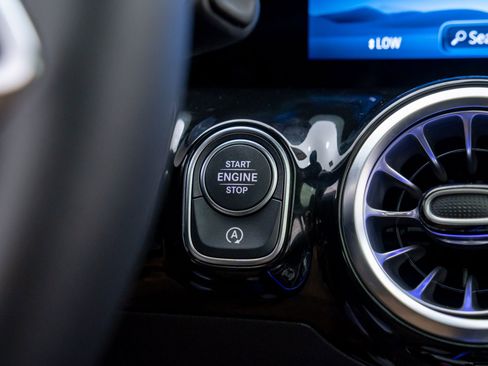 New 2026 Mercedes-Benz GLA 250 4MATIC image 21