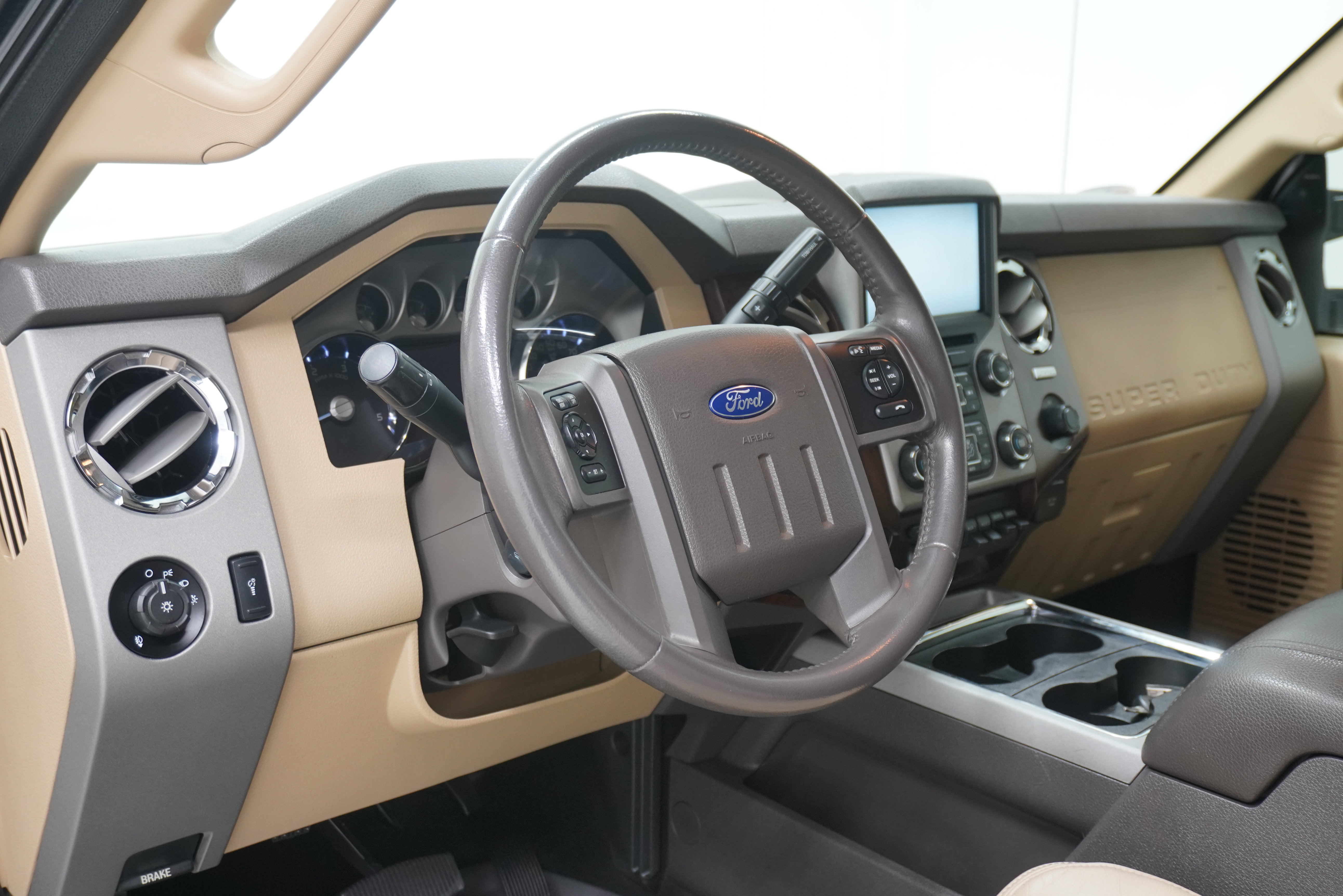 Used 2016 Ford F350 Lariat w/ Lariat Interior Package AWD/4WD image 10