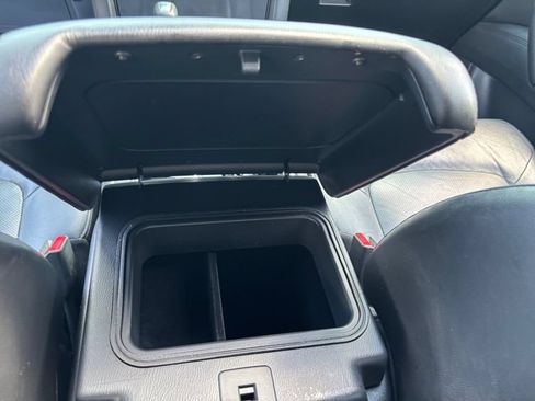 Used 2022 Nissan Armada SL w/ Midnight Edition Package RWD image 12