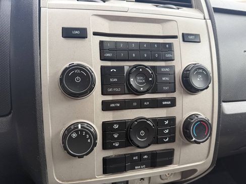 Used 2012 Ford Escape XLT FWD image 17