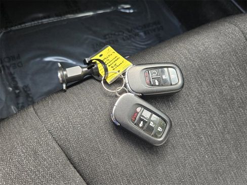 Certified 2024 Honda Accord EX image 17