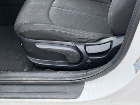 Used 2016 Kia Optima LX FWD image 11