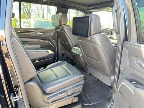 Used 2021 Cadillac Escalade ESV Sport w/ Driver Assist Tech Package image 20