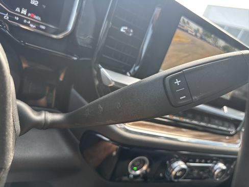 Used 2023 GMC Sierra 1500 Elevation AWD/4WD image 16