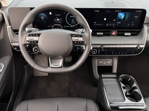New 2026 Hyundai Ioniq 5 SEL image 10