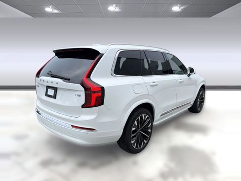 New 2026 Volvo XC90 T8 Ultra w/ Protection Package AWD/4WD image 9