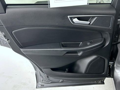 Used 2024 Ford Edge SE w/ Black Appearance Package AWD/4WD image 20