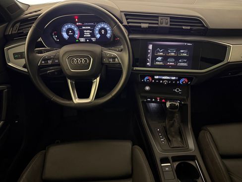 Used 2020 Audi Q3 2.0T Premium Plus AWD/4WD image 28
