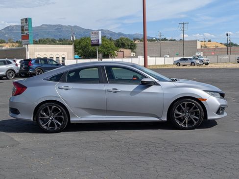 Used 2019 Honda Civic Sport image 2