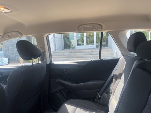 Used 2020 Subaru Outback 2.5i image 10