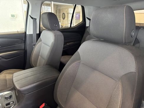 Used 2018 Chevrolet Traverse LT image 20