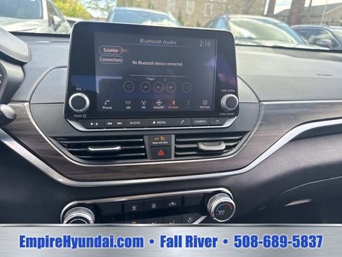 Used 2024 Nissan Altima 2.5 SV FWD image 21