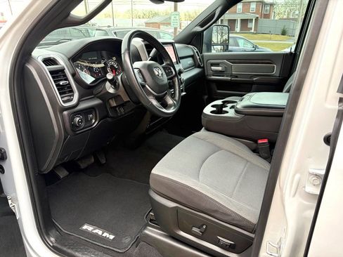 Used 2023 RAM 3500 Big Horn w/ Level 1 Equipment Group image 6