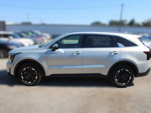 New 2026 Kia Sorento S w/ S Panoramic Sunroof Package image 14