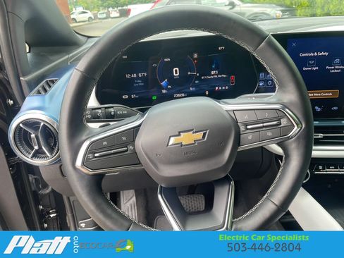 Used 2024 Chevrolet Equinox EV LT FWD image 34