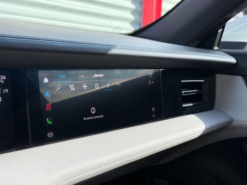 Used 2020 Porsche Taycan 4S w/ Premium Package image 20