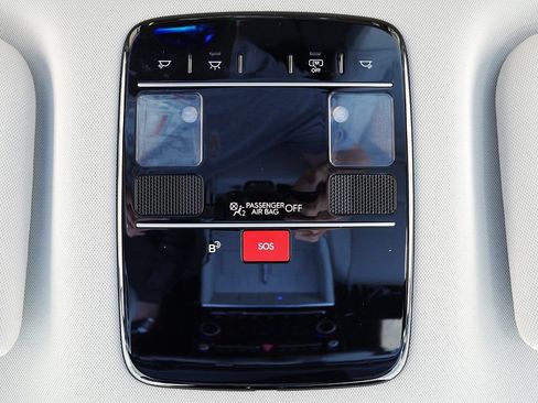 Used 2025 Hyundai Santa Fe SEL AWD/4WD image 44