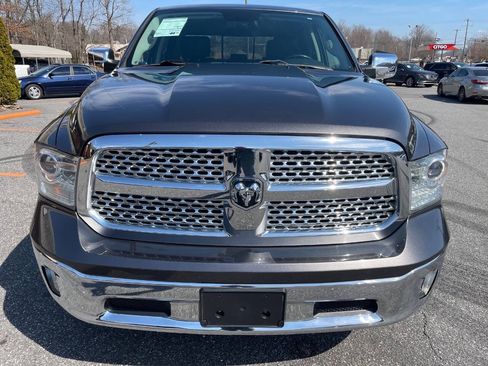Used 2017 RAM 1500 Laramie w/ Convenience Group AWD/4WD image 6