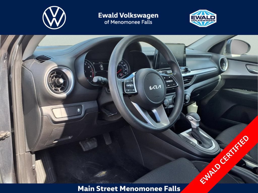 Used 2023 Kia Forte LXS FWD image 10
