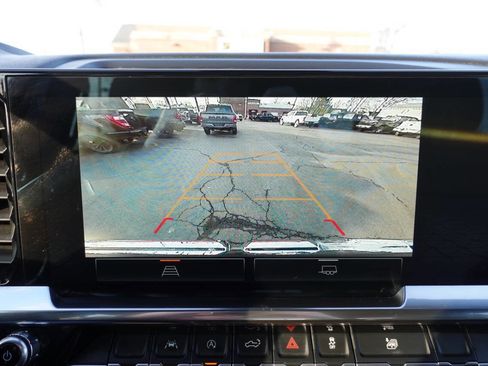 Used 2024 GMC Sierra 1500 Elevation image 34