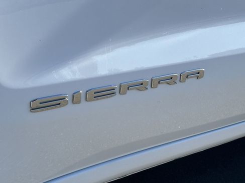 Used 2023 GMC Sierra 1500 SLE image 31