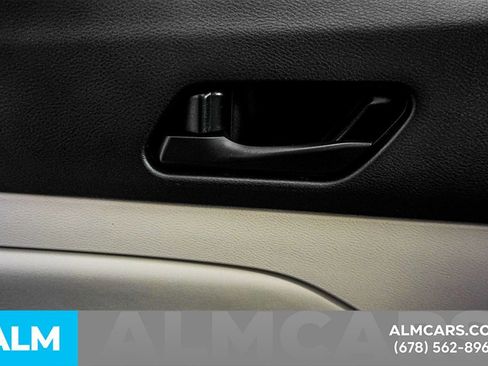 Used 2025 Nissan Altima 2.5 SV image 52