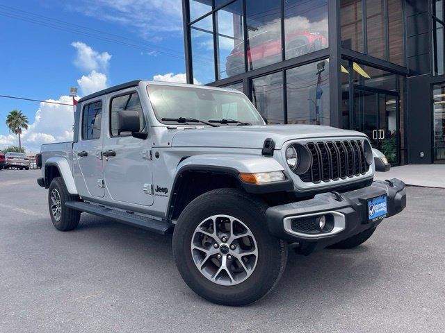 Used 2024 Jeep Gladiator Sport AWD/4WD image 1