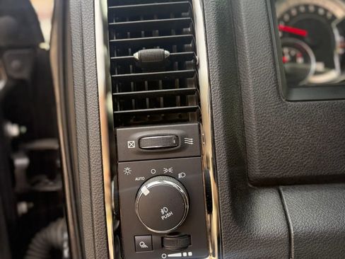 Used 2015 RAM 1500 Sport w/ Convenience Group image 40