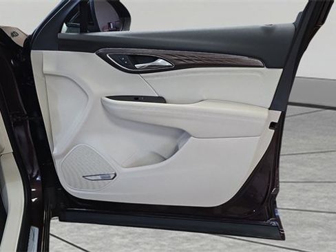 Used 2023 Buick Envision Avenir image 28