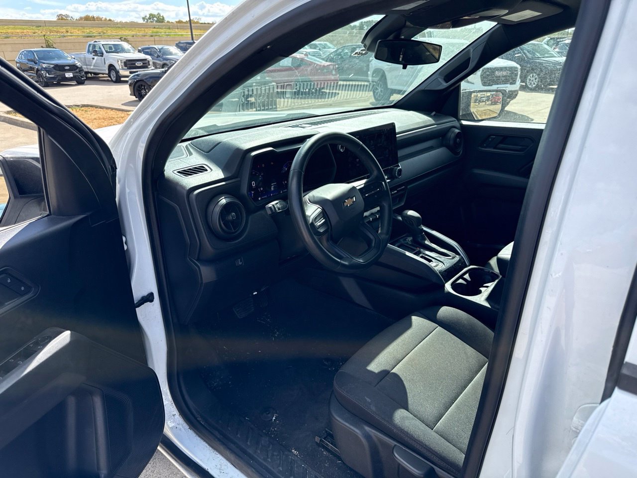 Used 2024 Chevrolet Colorado W/T w/ Safety Package RWD image 19