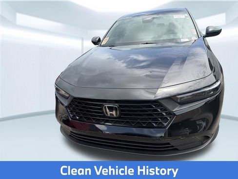 Used 2023 Honda Accord Sport image 4