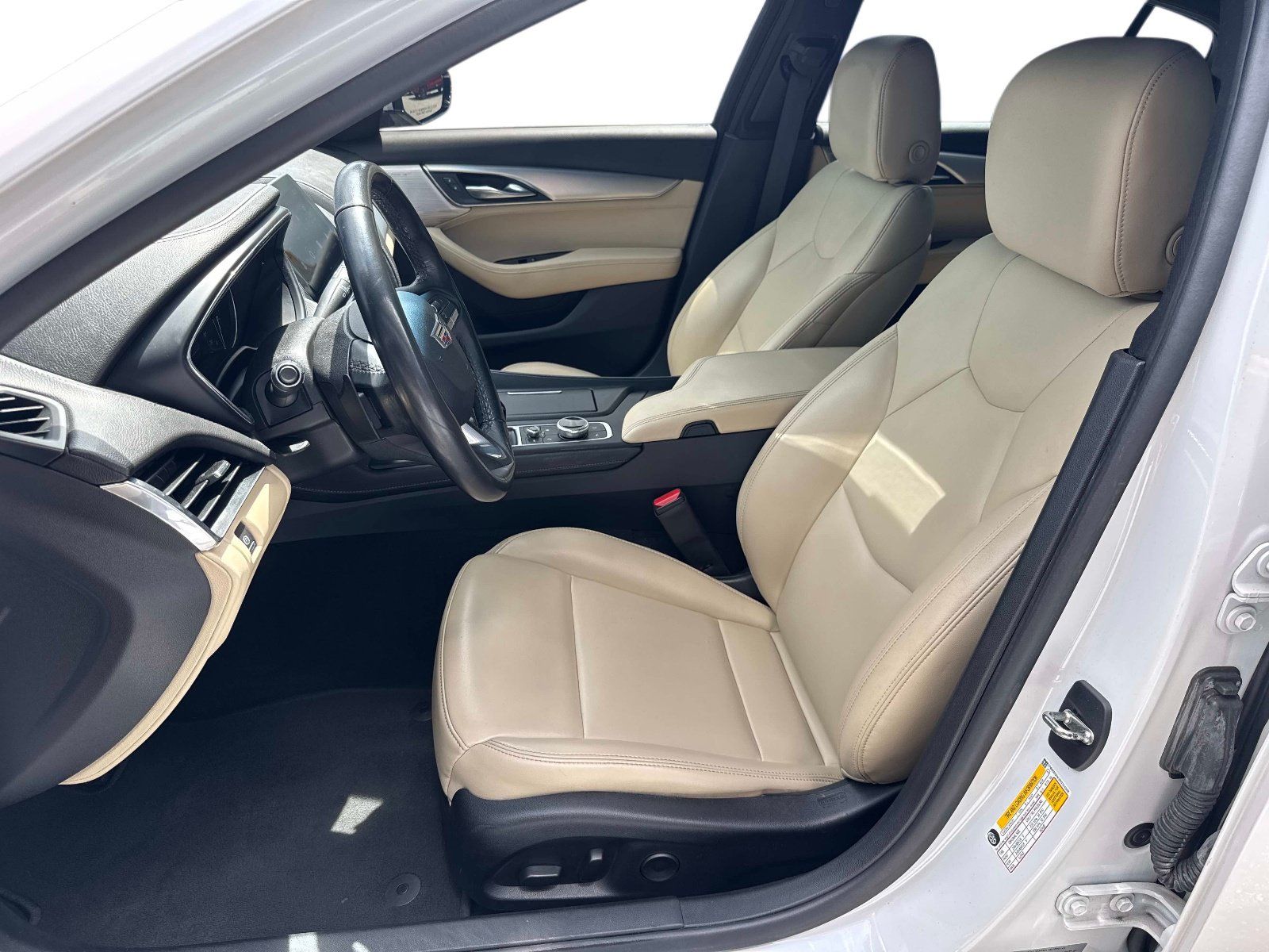 Used 2023 Cadillac CT5 Luxury w/ Sun And Sound Package RWD image 20